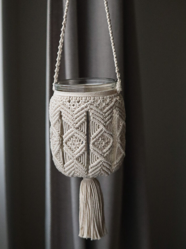 Hanging Macrame Candle Holder ''Freya''